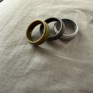 Stylish Men's Silicone Ring Set - Green, Gray, Silver